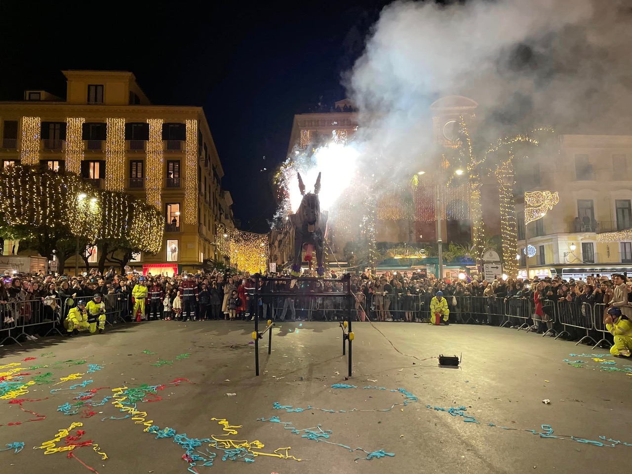 Capodanno a Sorrento, tutto pronto per il Ciuccio di Fuoco 