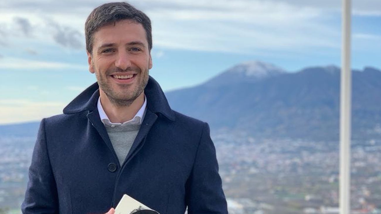 Nello Donnarumma arrestato per corruzione, ecco chi è il sindaco sceriffo 