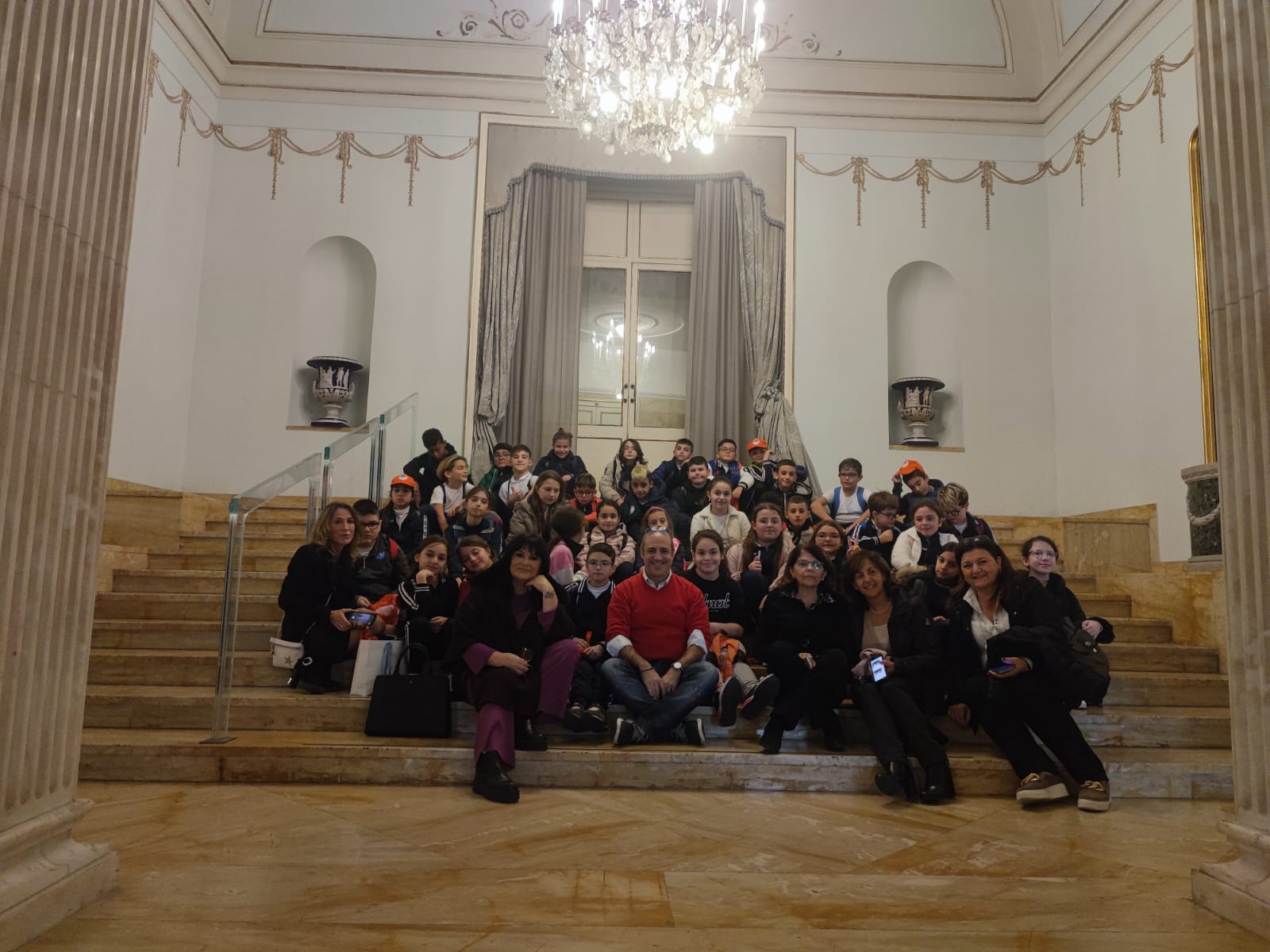 Castellammare, 120 bambini da Scanzano al palco del San Carlo: i piccoli tenori in concerto