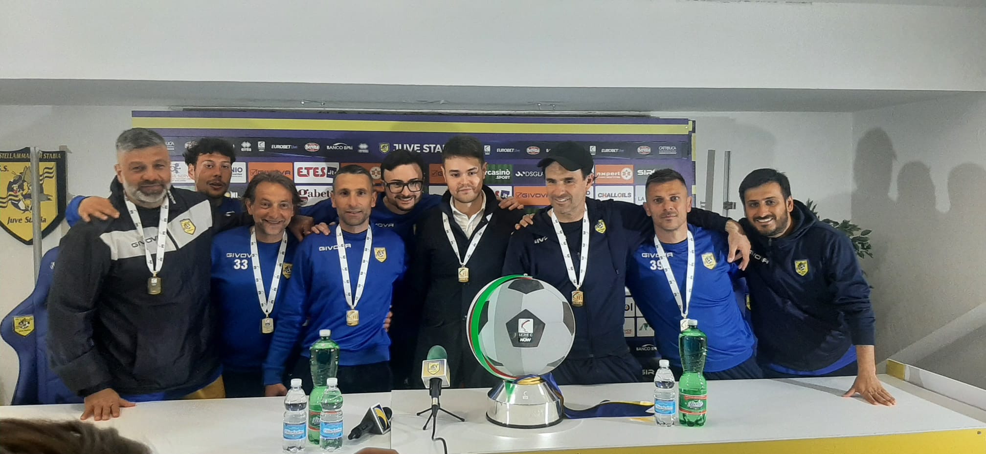 Juve Stabia in B, cerimonia alla Città metropolitana: premiati dal sindaco Manfredi 