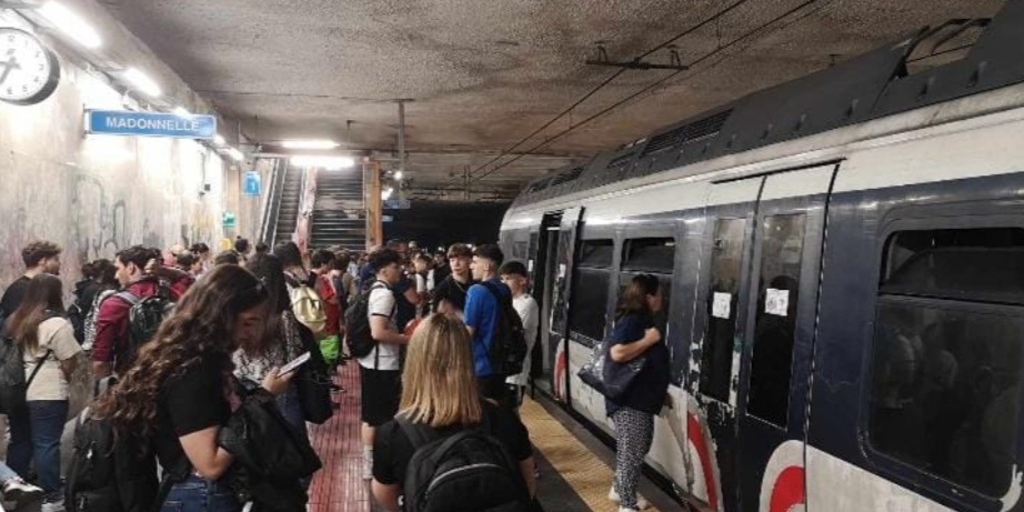 Circum, chiude stazione del centro direzionale per tre anni 