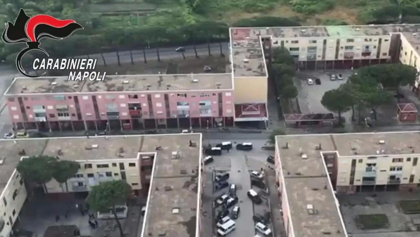 Boscoreale, piazza di spaccio al Piano Napoli: 5 arresti