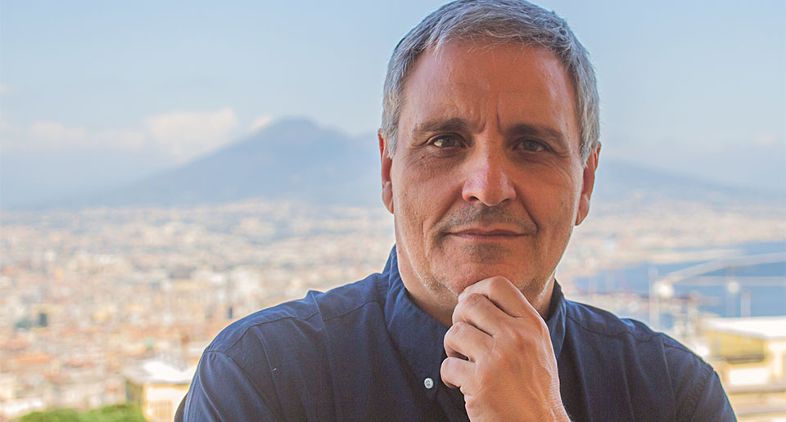 Castellammare, torna Maurizio de Giovanni: al Karol lo scrittore che ama Stabia