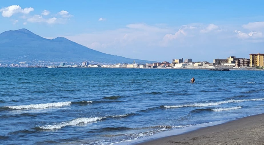 Campania, forti ondate di calore: allerta fino al week end