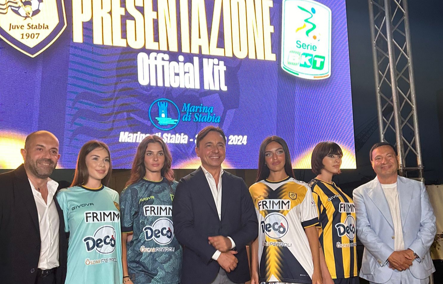 Juve Stabia, ecco le maglie della B: e' subito festa 