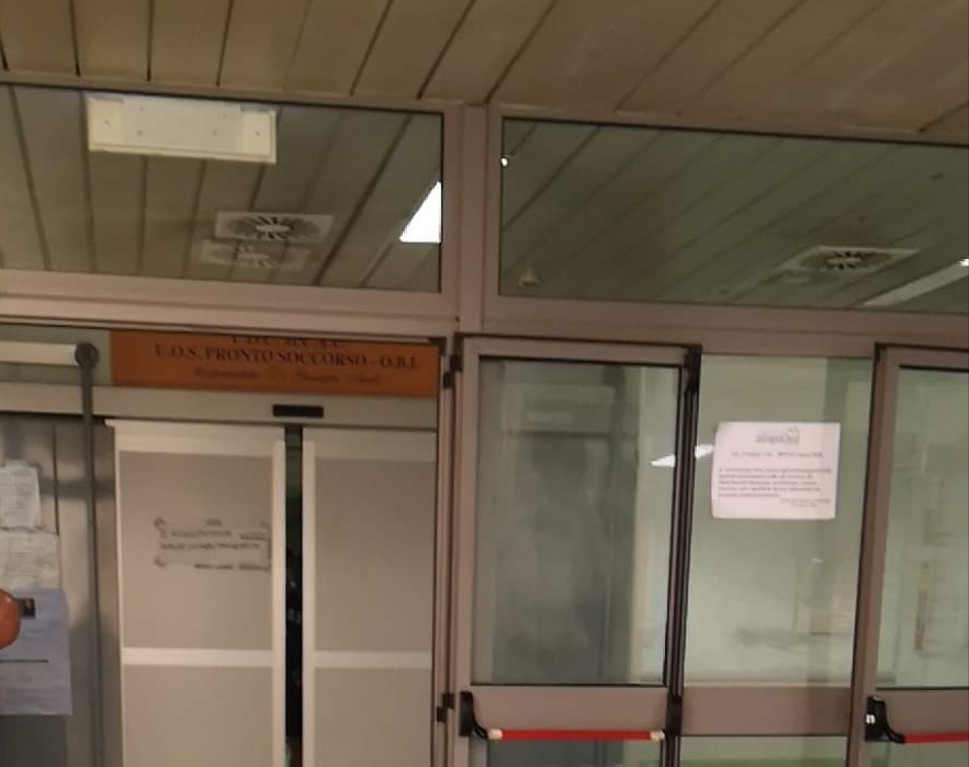 Castellammare, infermieri aggrediti in pronto soccorso Vicinanza: 'Personale opera in condizioni difficili'