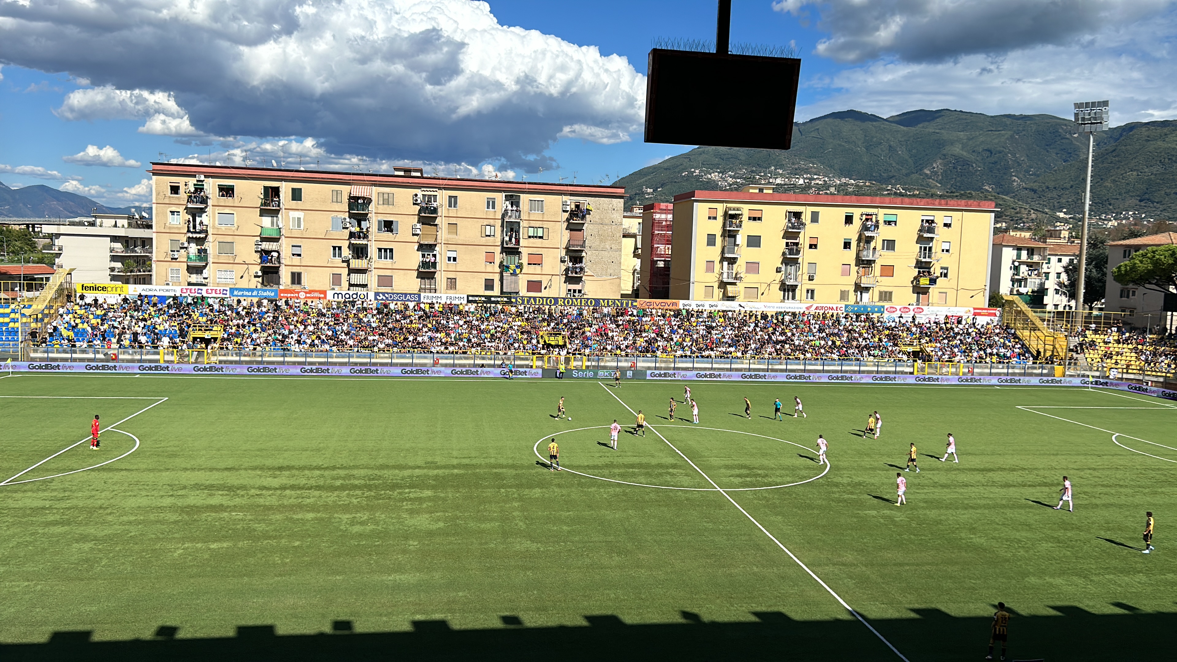 La Juve Stabia ci prova, ma il Palermo è più cinico: 1-3