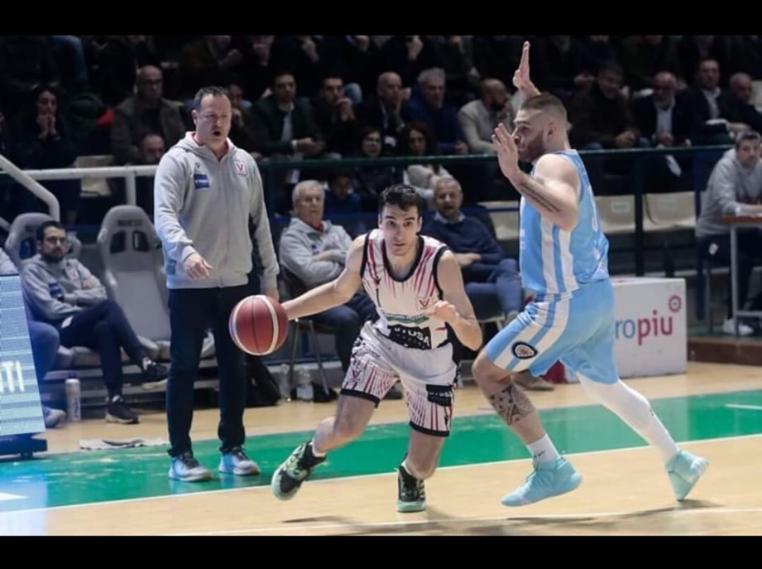 Sant'Antonio Abate, nella squadra di basket nuovo arrivo: ecco Alessio Bolis
