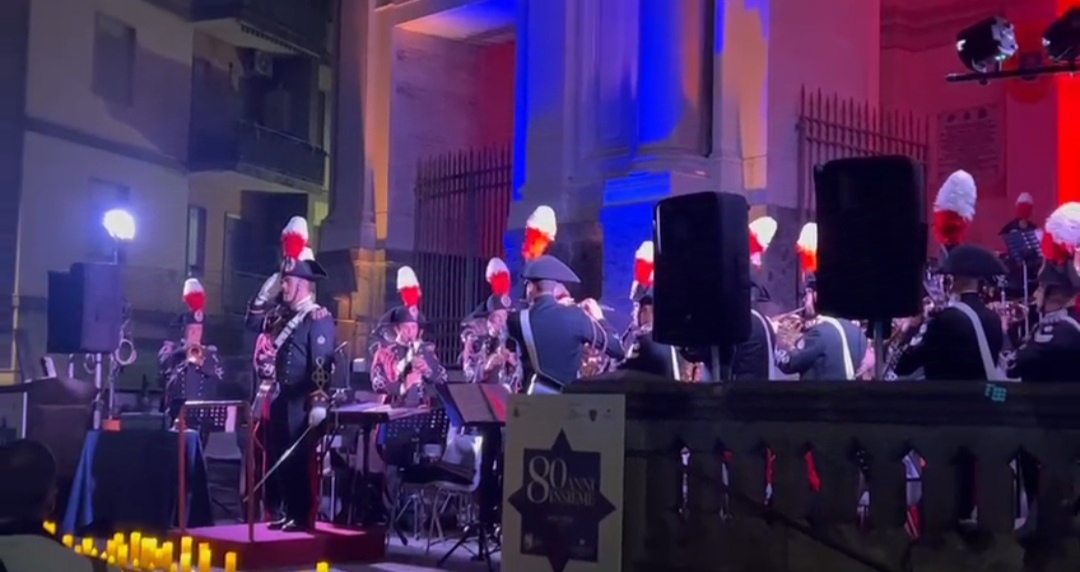 Castellammare, i due giorni per gli 80 anni dell'Ascom: un successo il concerto dei carabinieri 