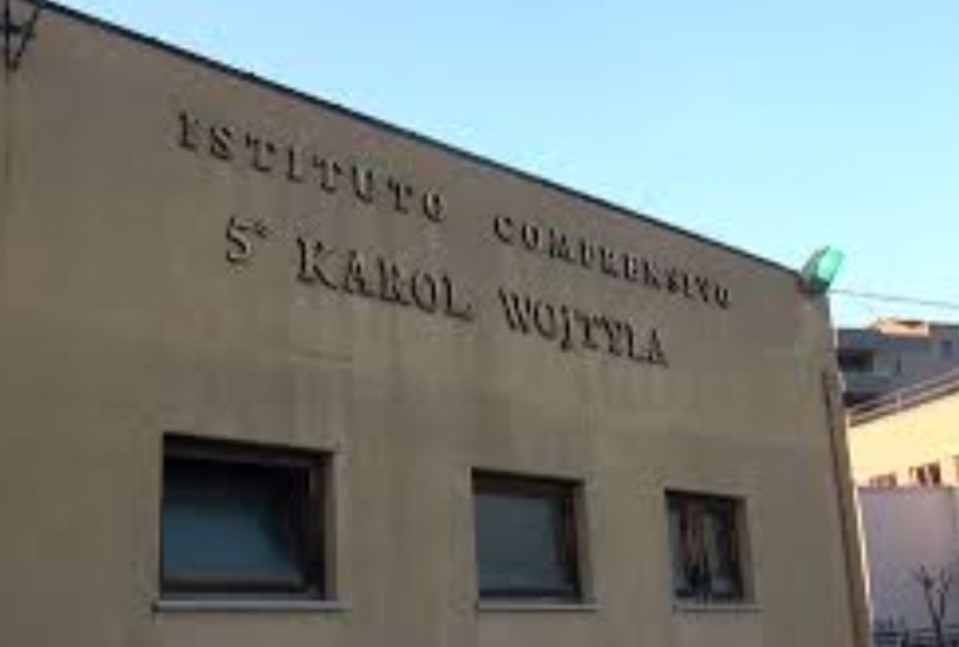 Castellammare, danni maltempo scuola chiude per lavori urgenti 