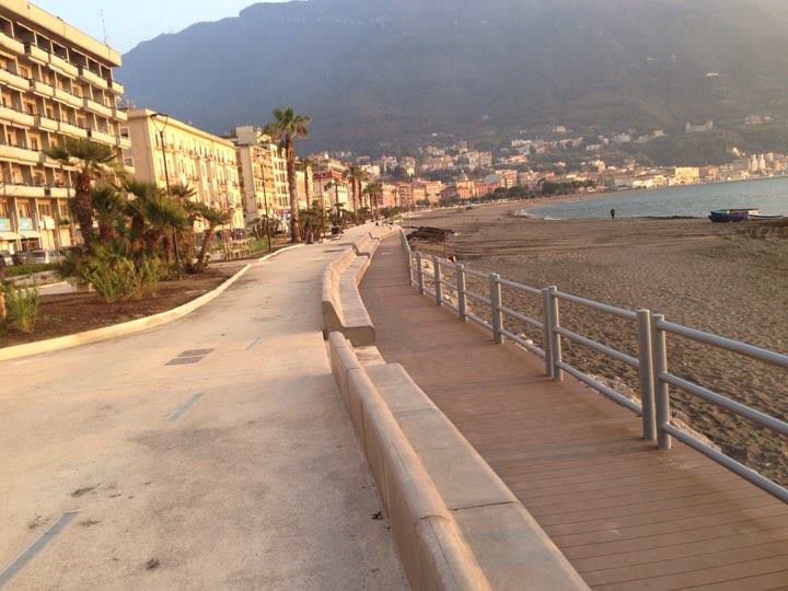 Ci siamo, la Villa comunale aperta sabato. Inaugurato con De Luca il tratto dal Miramare alla Cassa Armonica