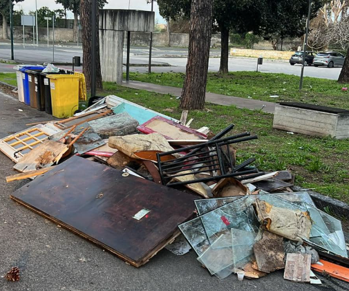 Boscoreale, discarica vicina al sito archeologico di  Villa Regina: 'Vandali, saranno incastrati dalle telecamere'