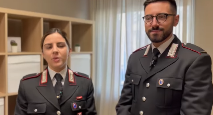 Ercolano, bimbo salvato dai carabinieri: encomio ai due marescialli eroi 