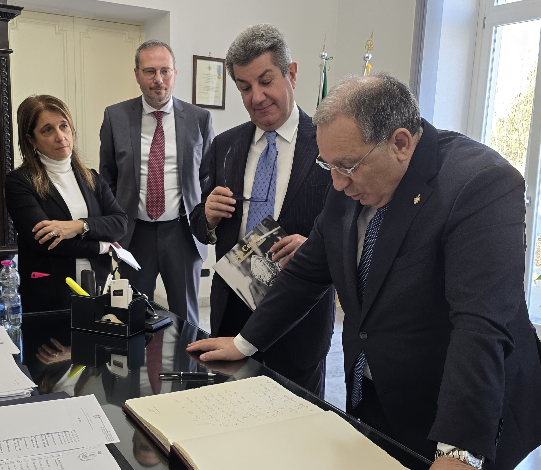 Castellammare, il prefetto Di Bari al comune: 'Saranno presi presto i colpevoli dell'assalto alla Circum'