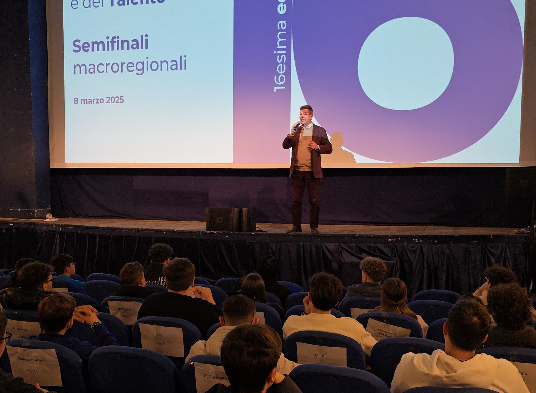 Castellammare, mille ragazzi da tutto il Sud: al via le Olimpiadi della cultura 
