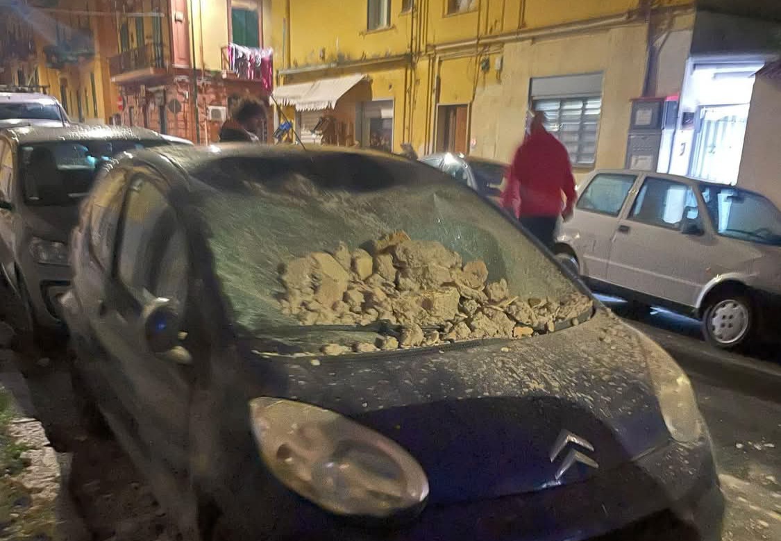 Campi Flegrei forte scossa, il vulcanologo: 'Legato al veloce innalzamento del suolo'