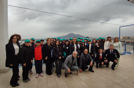 Castellammare, studenti a lezione dalla Guardia Costiera: 'Diffondiamo la cultura del mare'