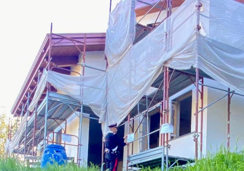 Agerola, abusi edilizi in un edificio: sequestro da 350 mila euro 