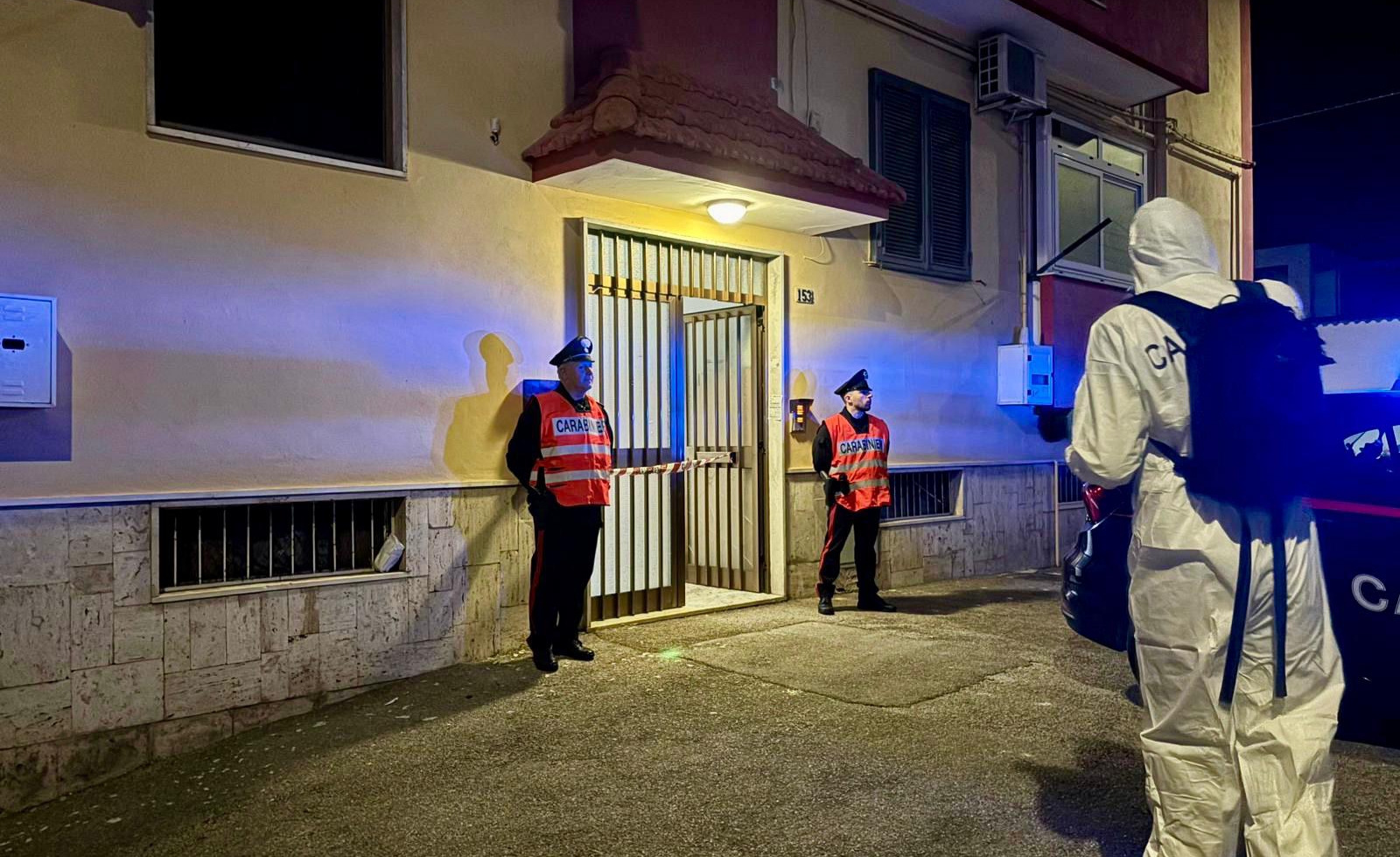 Pompei, marito la accoltella e lei riesce a fuggire di casa: arrestato 