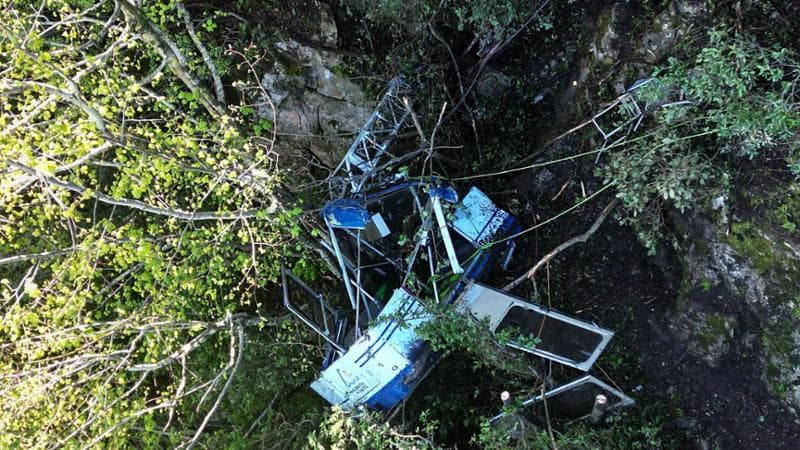 Funivia, 25 indagati per il disastro: c'è anche il presidente de Gregorio 