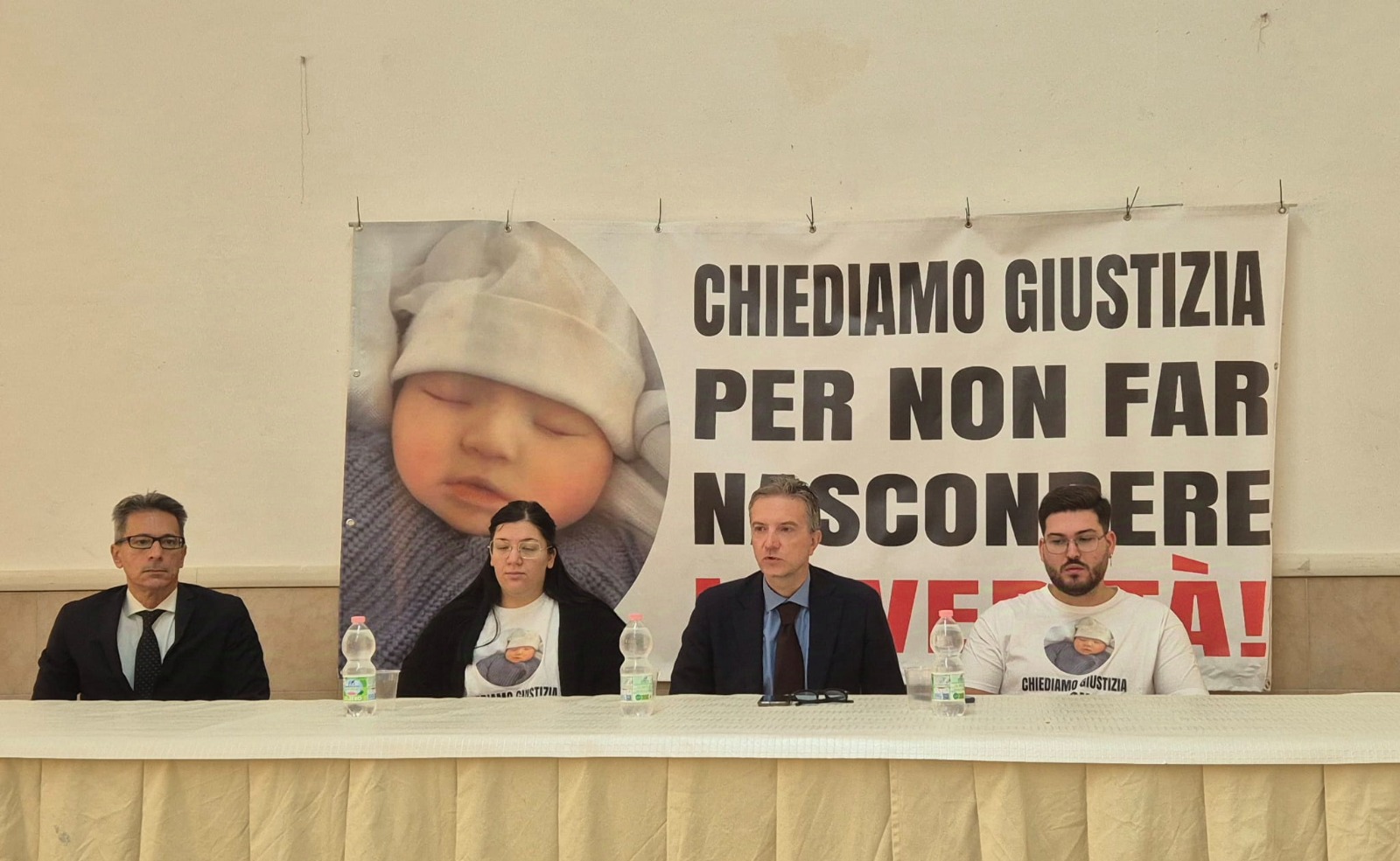 Castellammare, il piccolo Salvatore morto dopo un mese dal parto: 'Lottiamo per la giustizia'