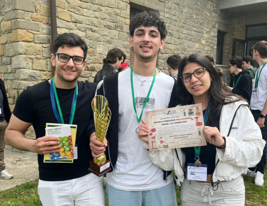Castellammare, sul podio nazionale per la Chimica studenti dello Sturzo: premiati in tre