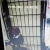 Anziana sorpresa a rubare in un negozio, il commerciante pubblica video su Fb