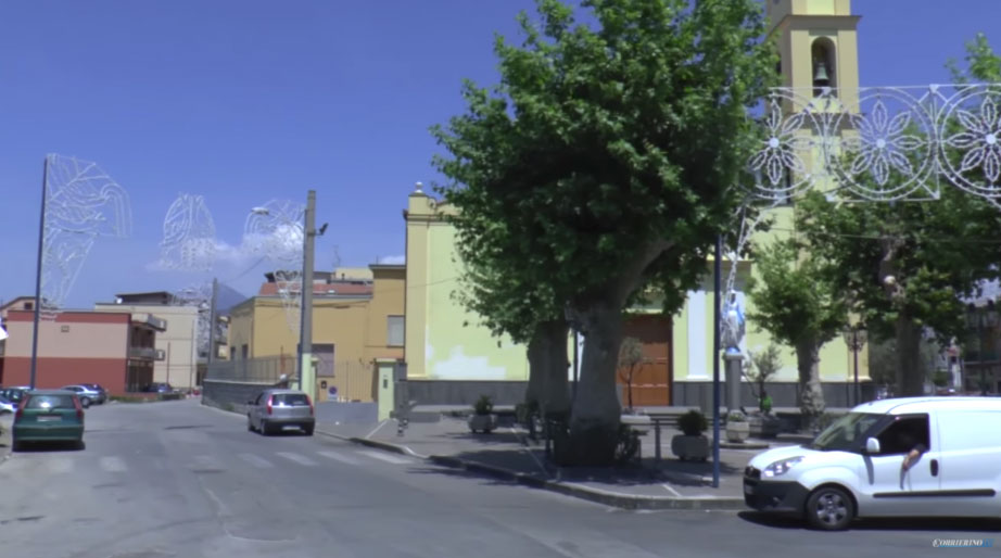Castellammare, sparatoria tra la folla all'Annunziatella: Ã¨ di Scanzano il terzo ferito scappato via in moto