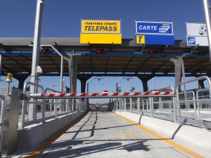 Non paga l'autostrada Napoli-Salerno, imprenditore condannato a quattro mesi di carcere