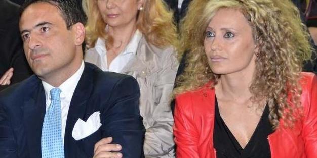 Patto elettorale con i boss, avvisi di garanzia all'ex sindaco Aliberti e alla moglie Monica Paolino
