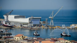 Fincantieri a Castellammare senza futuro, De Luca a Bono: 
