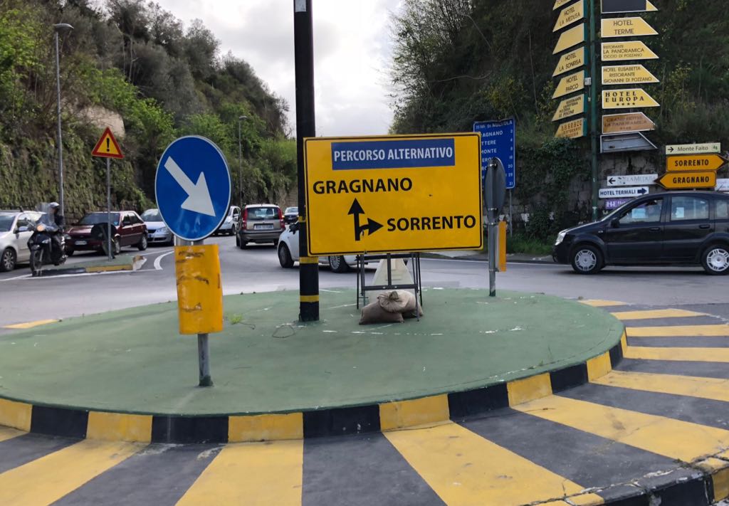 Chiusa la galleria di Varano, traffico in tilt tra Castellammare e Gragnano
