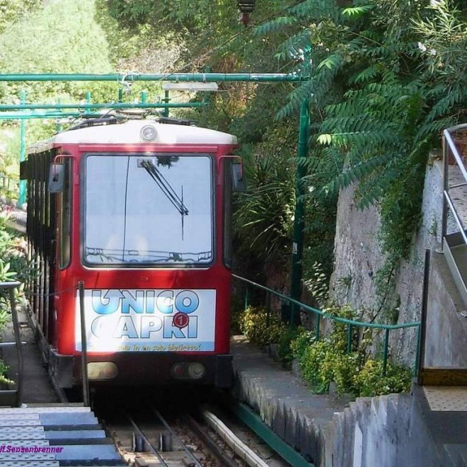 Da Marina Grande alla Piazzetta di Capri, riparte la funicolare verso il Paradiso
