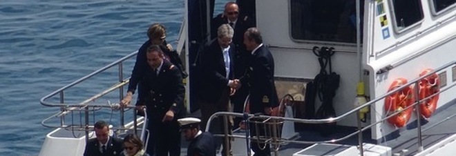Il premier Gentiloni torna ad Amalfi, ponte del primo maggio in costiera con la famiglia