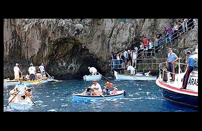 Grotta azzurra chiusa, a Capri delusi migliaia di turisti