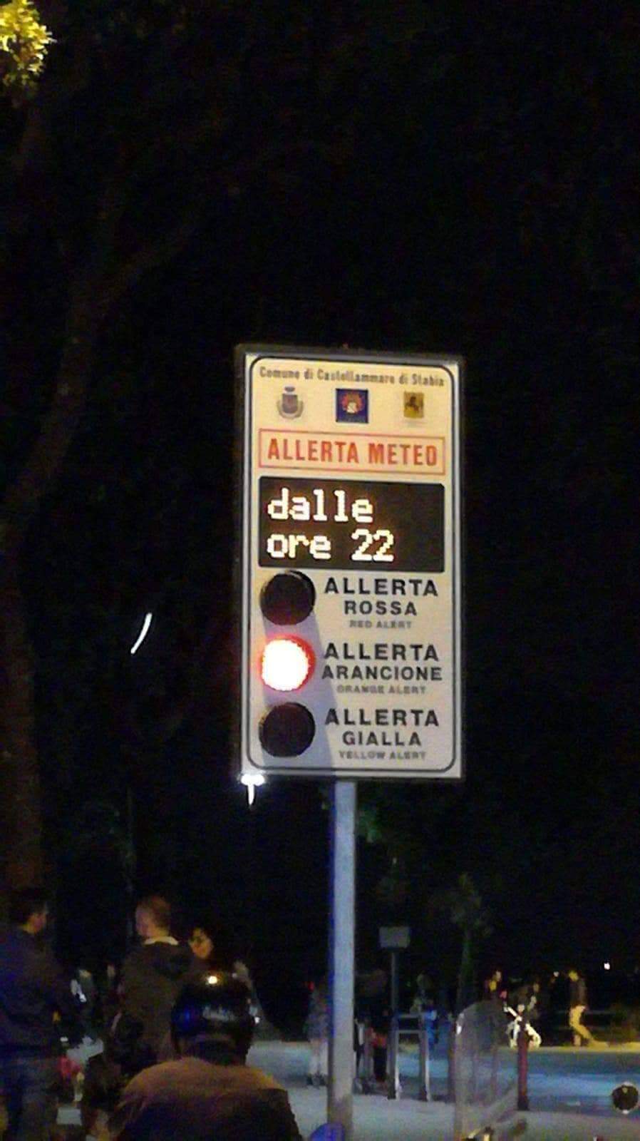 Allerta meteo in Campania, a Castellammare le scuole restano aperte