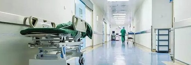 Si rifiuta di eseguire un aborto d'urgenza, ginecologo licenziato dall'ospedale