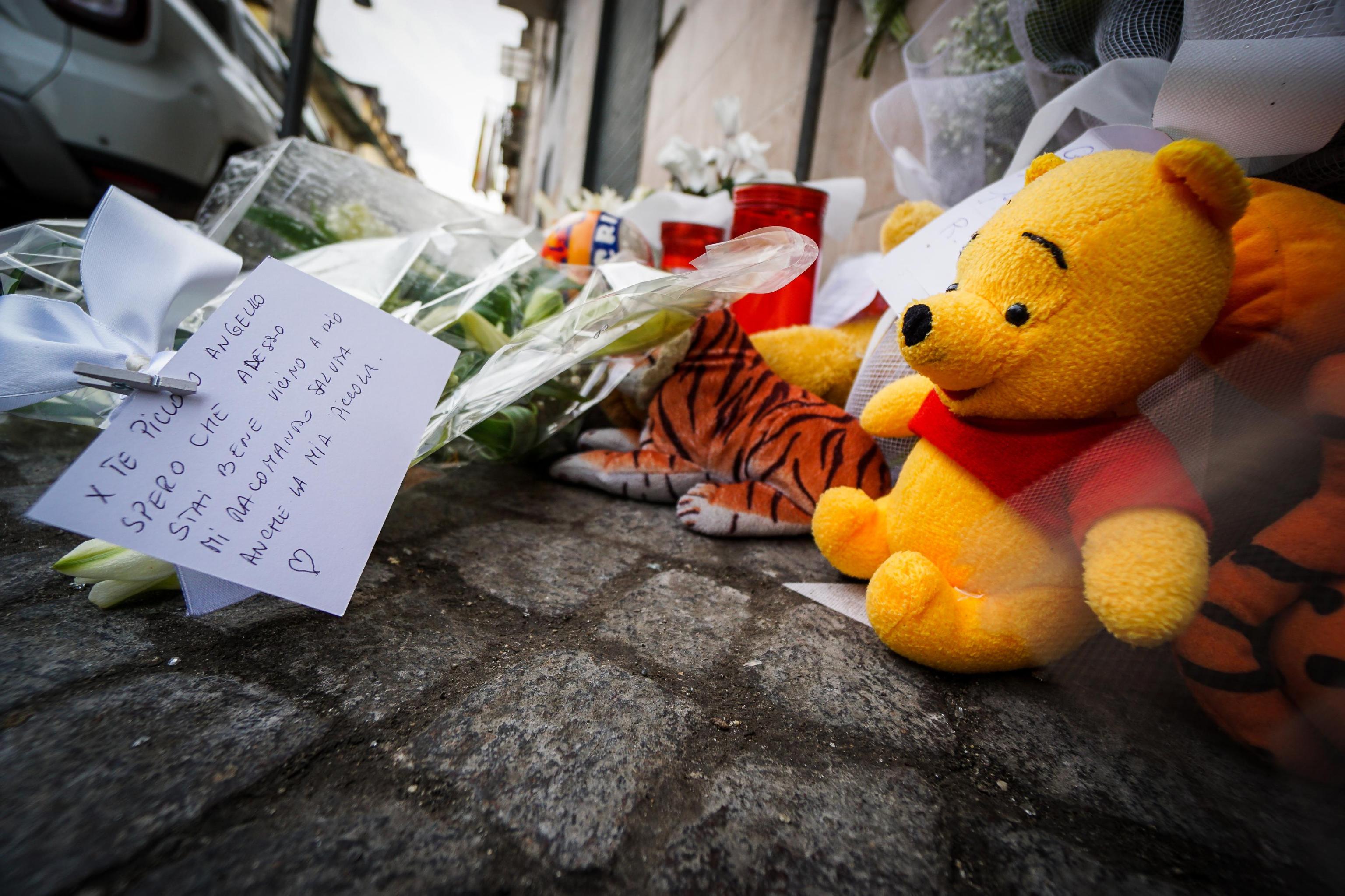 Addio Giuseppe, a Pompei i funerali del bimbo ucciso a botte 